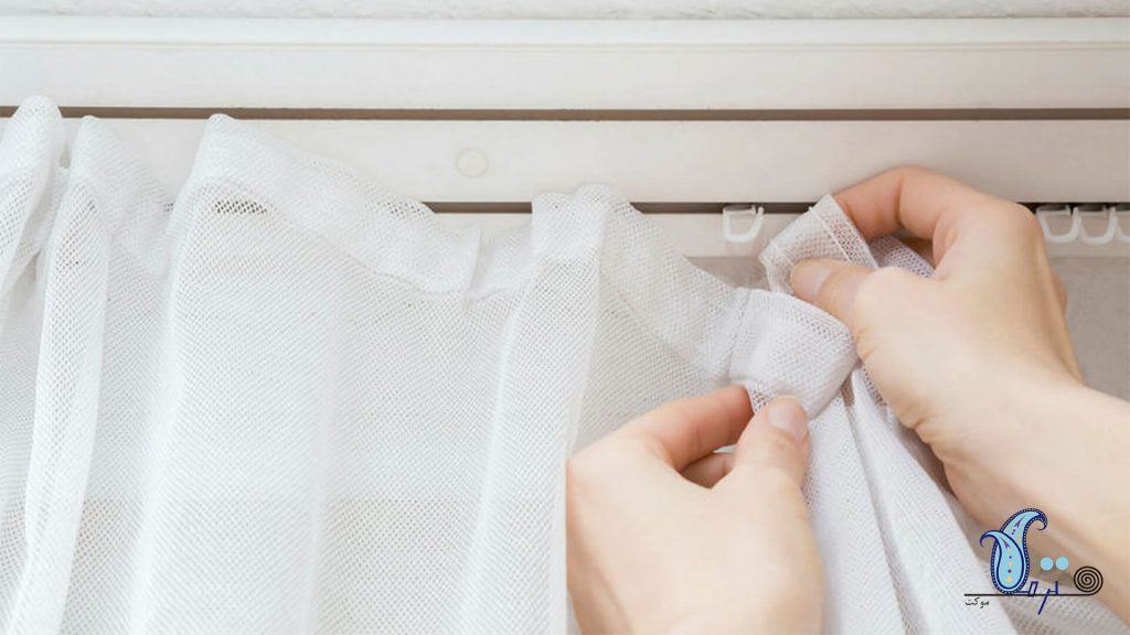 Washing curtains at home Termeh Carpet 2 1024x576 - بهترین روش شستن پرده‌‌ها در خانه